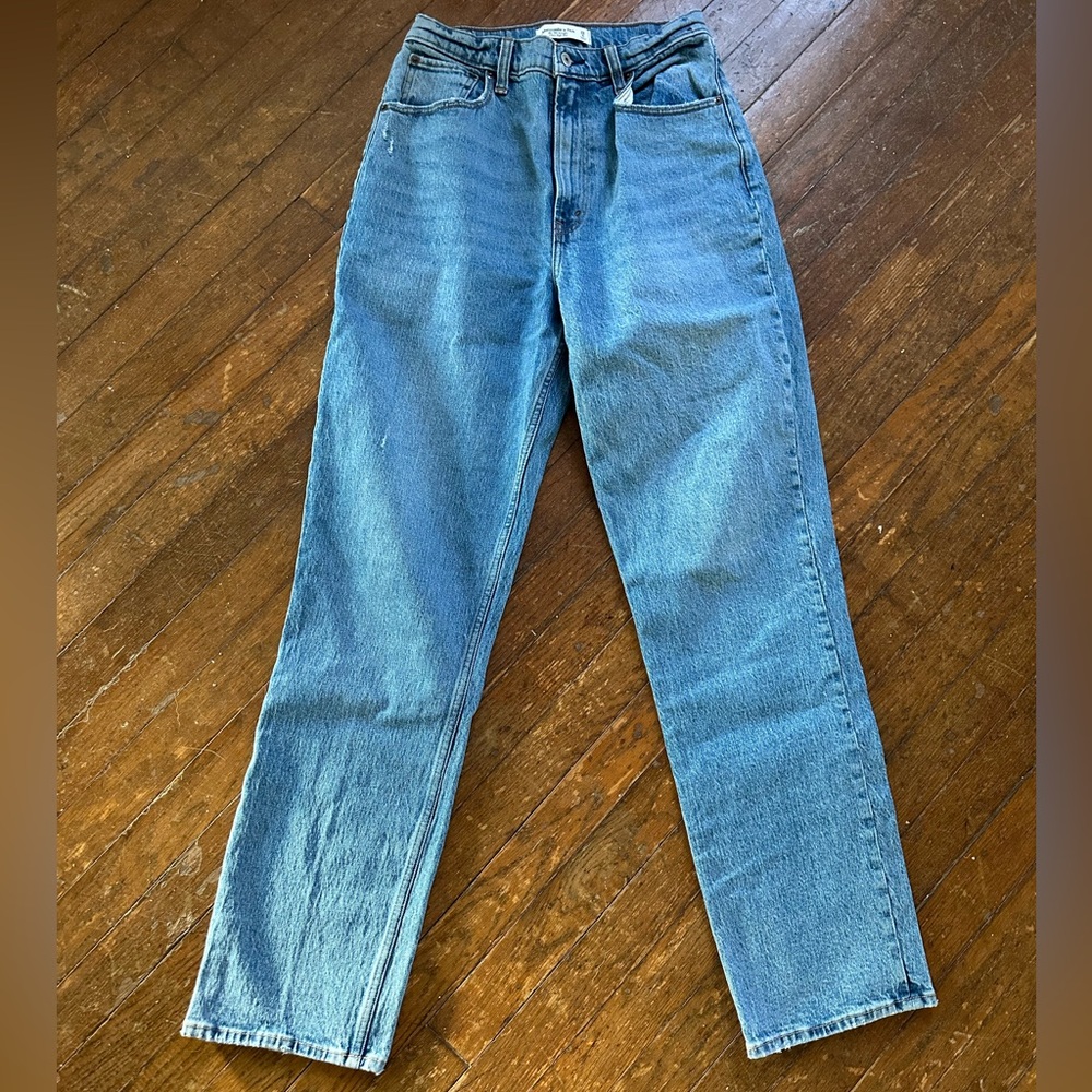 Abercrombie & Fitch Women's Medium Blue Straight-Leg Jeans